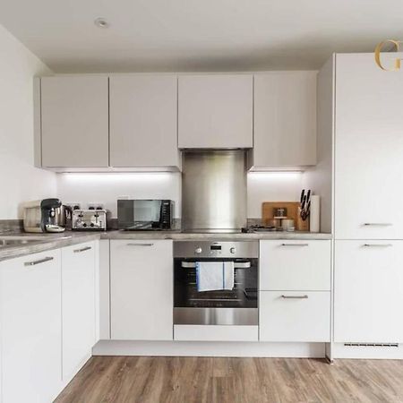 2 Bedroom Apartment Chapel Riverside At Goshen Property Serviced Accommodation Southampton, Free Wifi & Parking Екстериор снимка